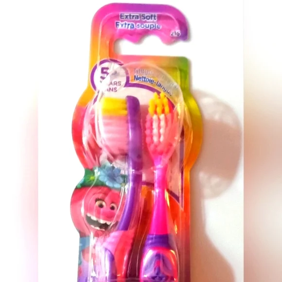 TWO Trolls (Colgate) Kids Extra Soft Suction Bottom + 2 Bonus Brushes