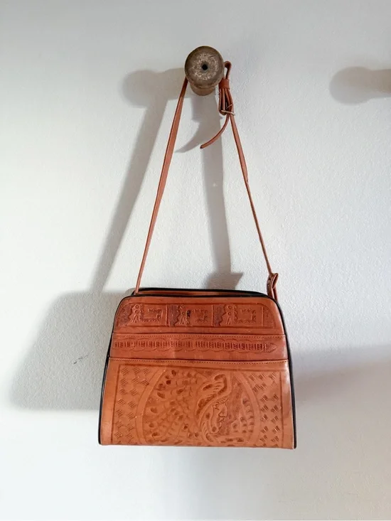 Vintage 1970’s Mexican Leather Embossed Crossbody Bag