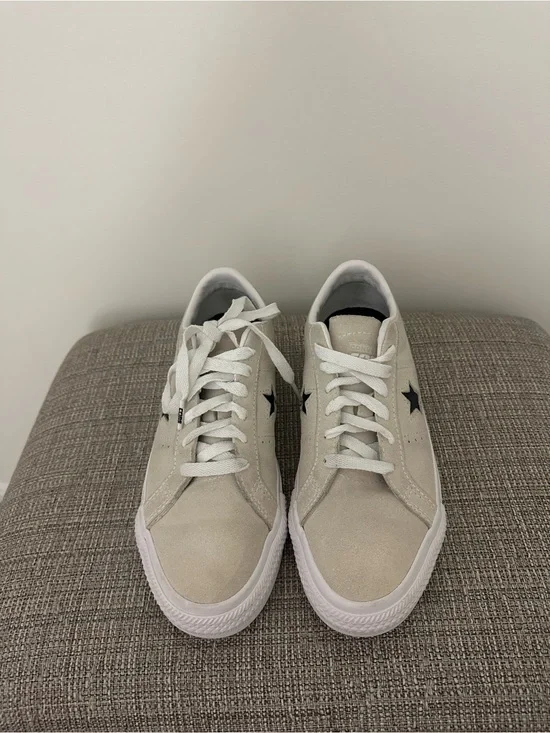 Converse One Star Low Top Sneakers in Beige with Black Star