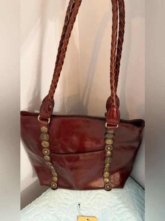Patricia Nash Rena 100 percent Italian leather wcoin adornment NEW