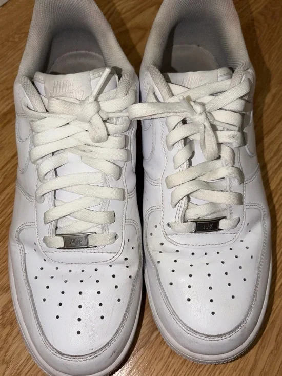 Nike White Men's Low-Top Sneakers