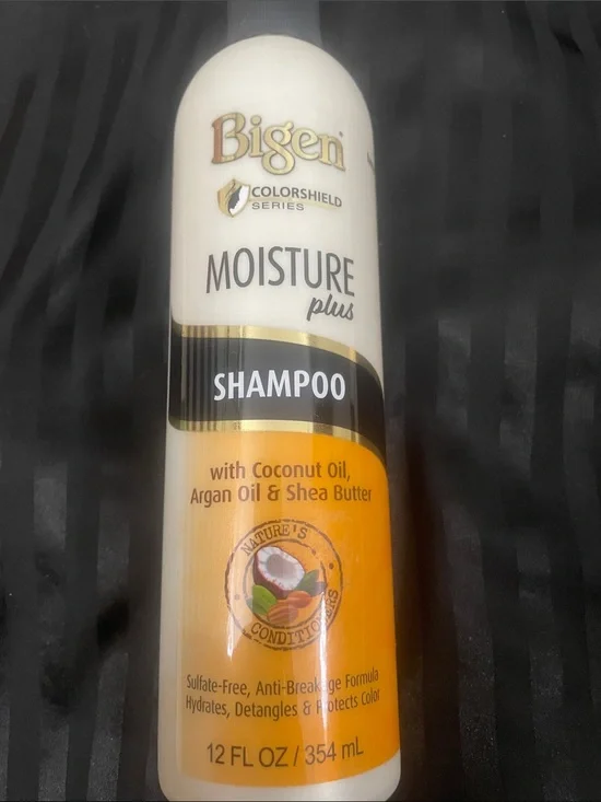 Moisture Plus Kids Shampoo - White & Orange