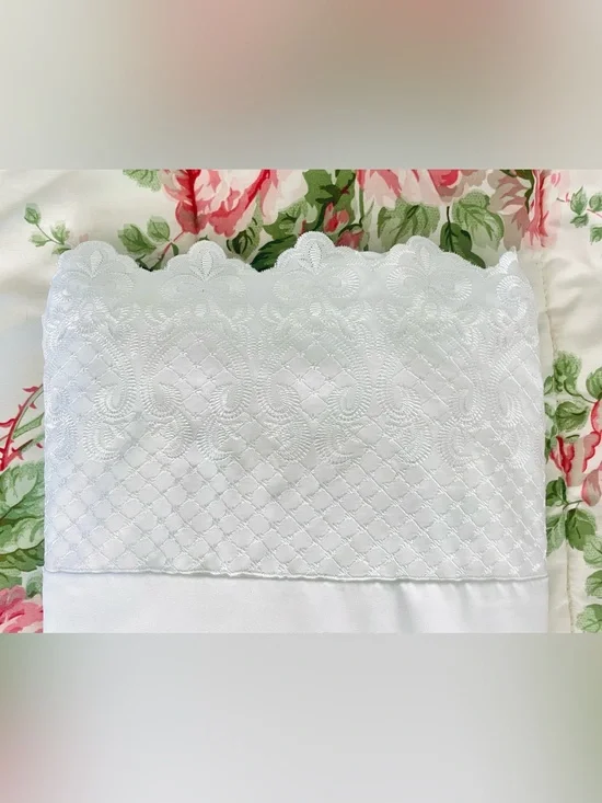 Elegant Flat Sheet White 6” Lace Cuff Polyester Queen Sz