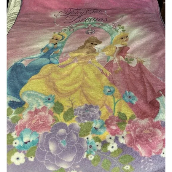 Disney Princesses VTG 90s Plush Blanket Cinderella Sleeping Beauty Belle 59