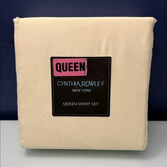 NWT Cynthia Rowley Butter Yellow Queen Sheet Set
