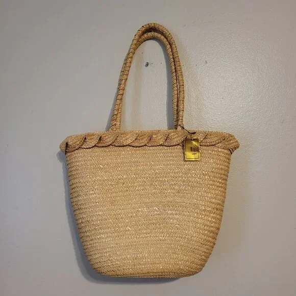Magid Women’s Tan Natural Color Straw Tote Double Handle Zip closure NWT 17 x 13