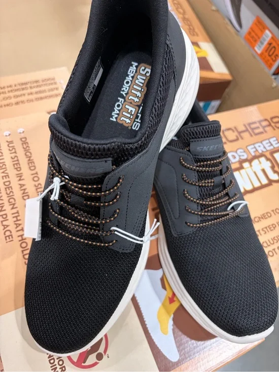 Skechers Swift Fit Hands-Free Shoe in black new