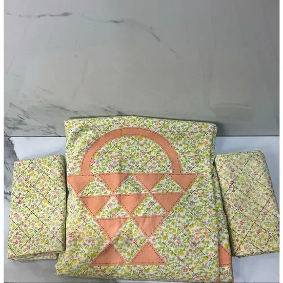 VINTAGE WAMSUTTA Queen Flat Sheet And Pillow Cases