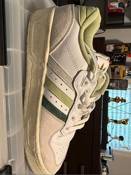 adidas Rivalry Low sneakers