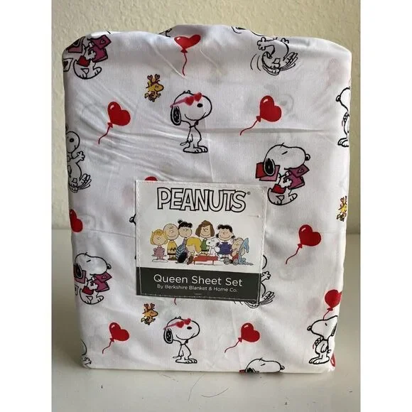 Peanuts Snoopy Woodstock Heart Balloon Valentines QUEEN Size‎ Sheet Set Soft NEW