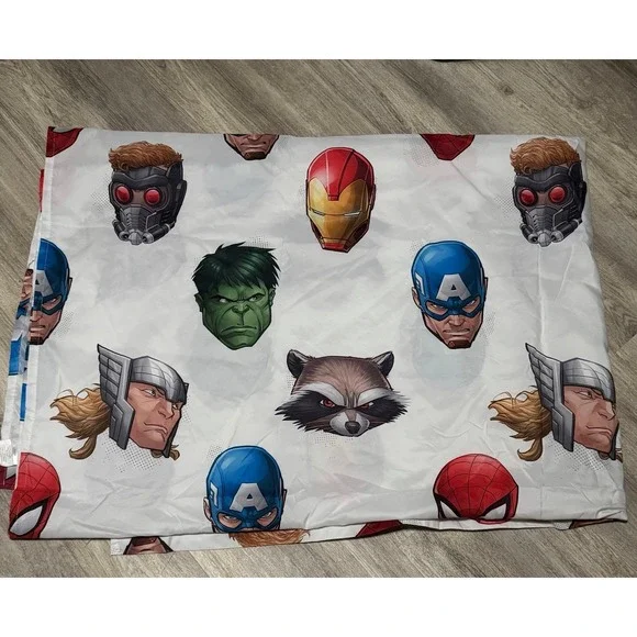Twin bedsheets Marvel characters fitted and flat‎