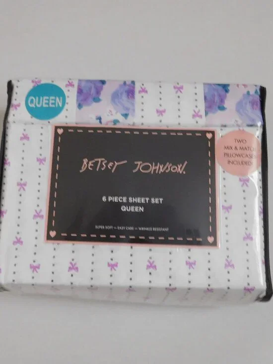 NEW 6pc Betsey Johnson Queen Sheet Set Purple Floral & Bow Print
