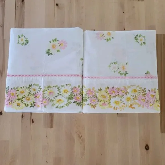 Vintage Morgan Jones Daisy Floral Twin Flat Sheet Lot 2 PCS Cottage Hippie