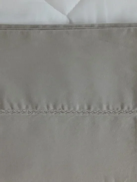 TAHARI Pillowcases with Top Stitch Detail (2) Standard size - Taupe