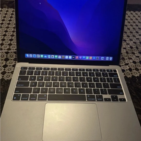 New Apple MacBook 13 inch 2020, 256 gb- Silver Just opener the box- new