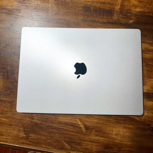 Apple MacBook Pro 16