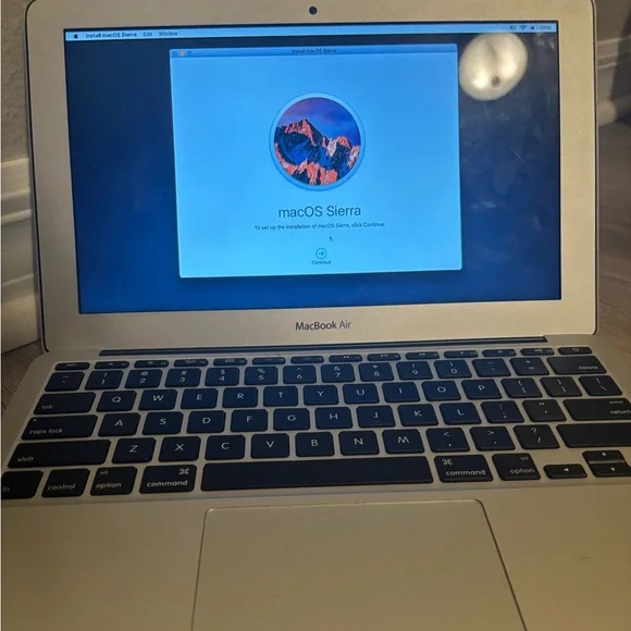 Apple Macbook