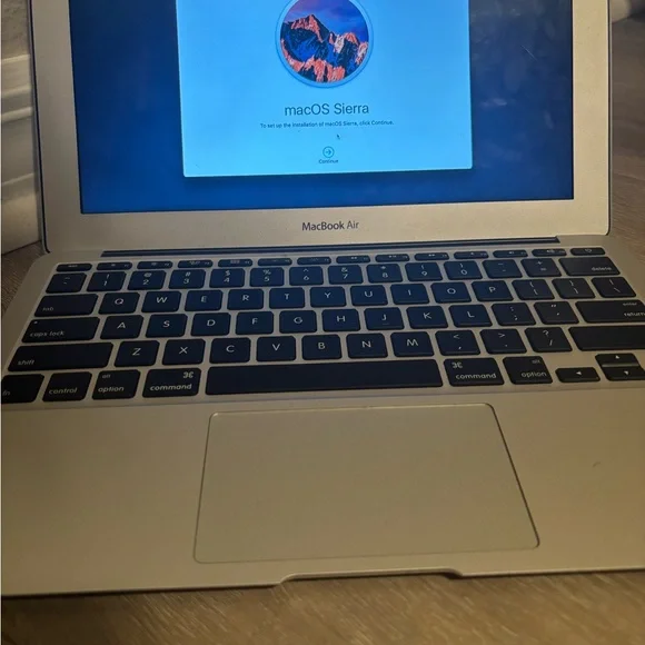 Apple Macbook