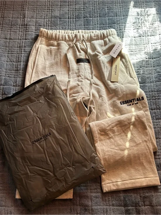 Fear of God ESSENTIALS Men's Dark OatmealSweatpants