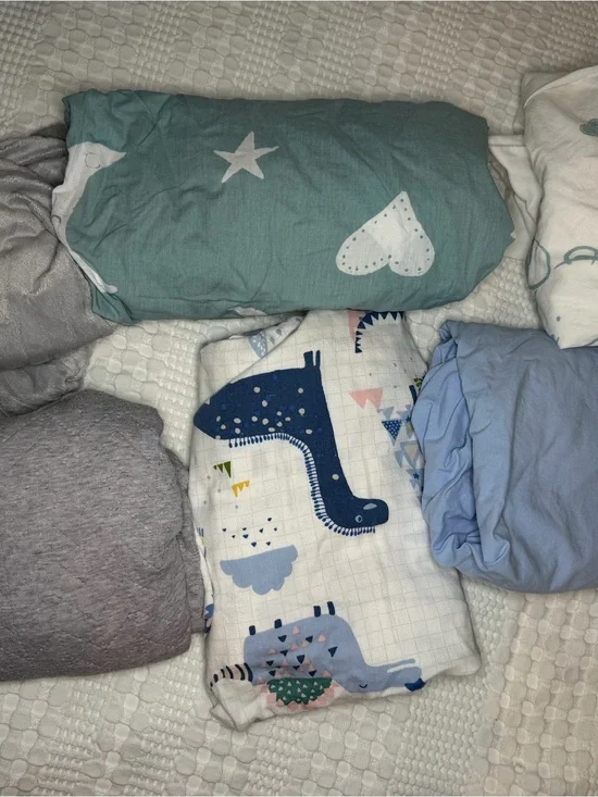 Baby crib sheets set of 6 itens for $35