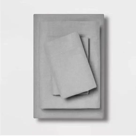 Twin/Twin XL Easy Care Solid Sheet Set - Room Essentials in Light Grey