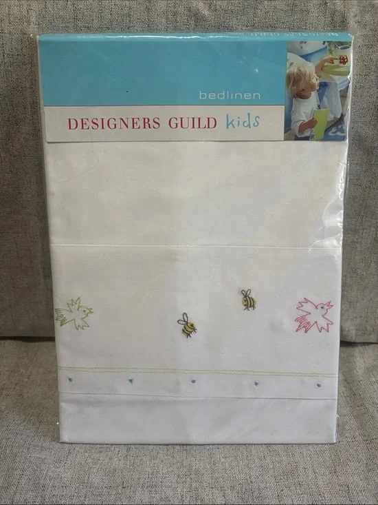 Designers Guild Kids White Cotton Embroidered Bee Full Size Flat Sheet NWOT