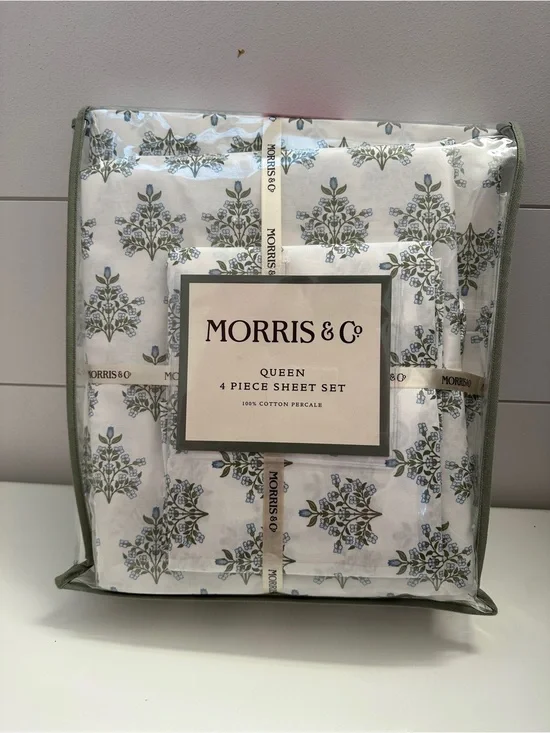 Morris & Co QUEEN 4-Piece 100% Cotton Sheet Set With Blue Flowers