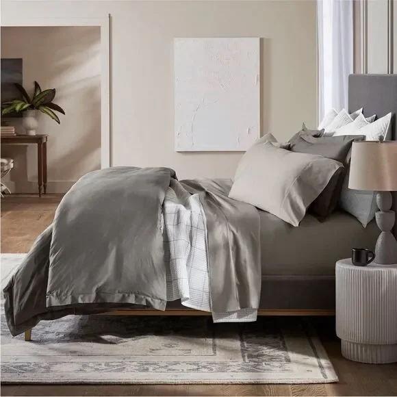 Boll & Branch Sateen Organic Cotton Signature Hemmed Sheet Set Queen $279
