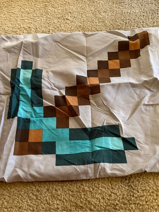 Minecraft-Inspired Diamond Pickaxe Twin sheet set