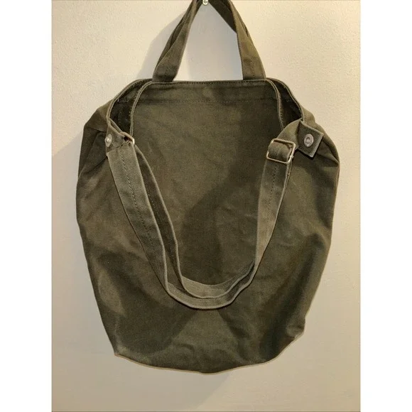Baggu Bag Olive Green Canvas Tote Medium 17x15 Travel Crossbody Everyday Tote