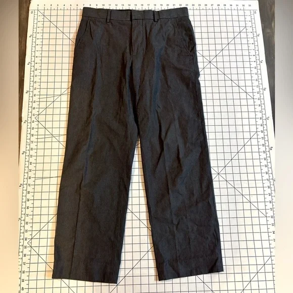 Banana Republic Men’s Size 31/30 Grey Modern Fit Pin‎ Striped Trouser Pants