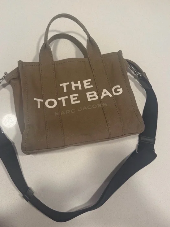 Marc Jacobs Canvas Tote Bag in Olive
