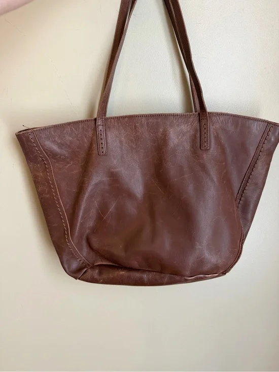 The Sak Faye Gen Tote Large Leather Brown Shoulder Bag Classic Boho Distressed