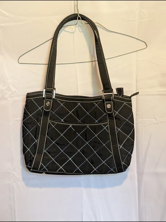 Vera Bradley Black Quilted Knob Hill Handbag Stitching Accents