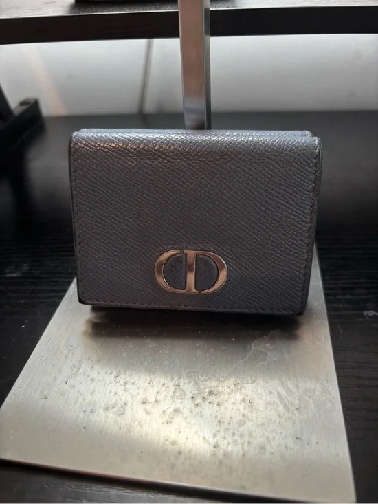 Authentic Rare Christian Dior 30 Montaigne Compact Wallet –Grained Calfskin