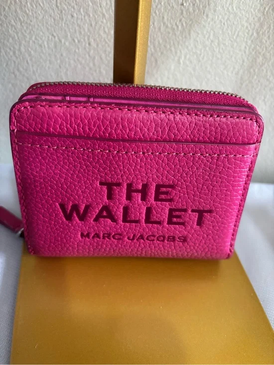 Marc Jacobs Pink Pebbled Zip-Around Compact Wallet