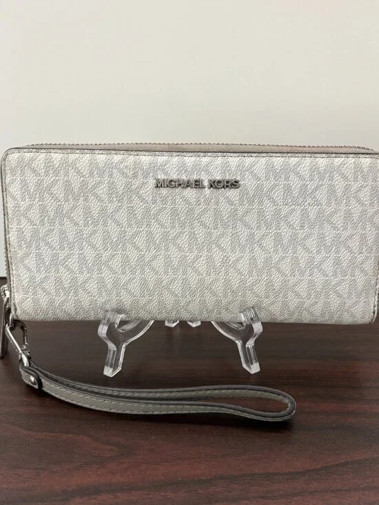 Michael Kors Jet Set Travel Continental Wallet Wristlet White Grey Preppy Chic