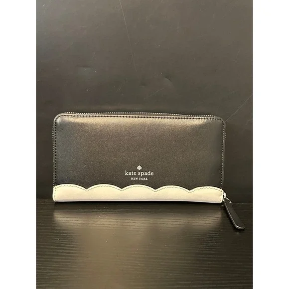 Kate Spade New York Penguin Zip Around Continental Wallet‎ Black White Floral