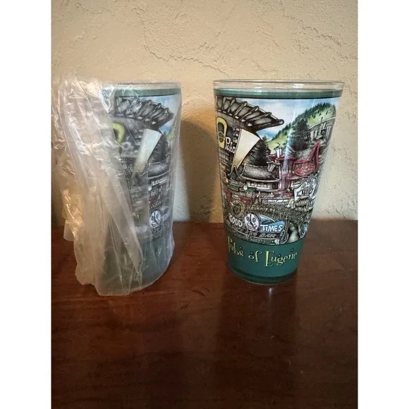 Pubs‎ of Eugene Oregon Pint Glasses 2011 Brian McKelvey Artist Signed Beer Glass
