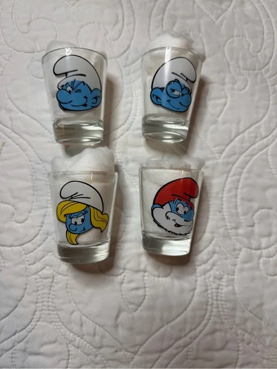 Set of 4 Smurfs Shot Glass - Peyo 2010