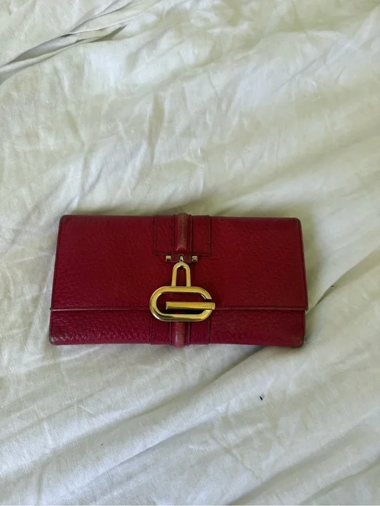 Gucci Red Leather Wallet with Gold Hardware Clasp