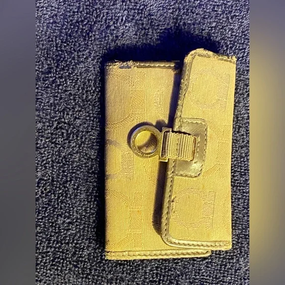 Salvatore Ferragamo keychain wallet