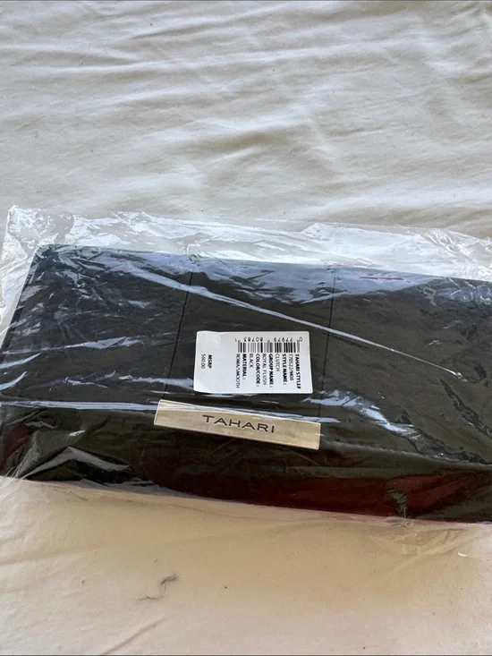 Tahari Black Wallet. RFID ID protection. Vegan Leather. Size 8”x4”