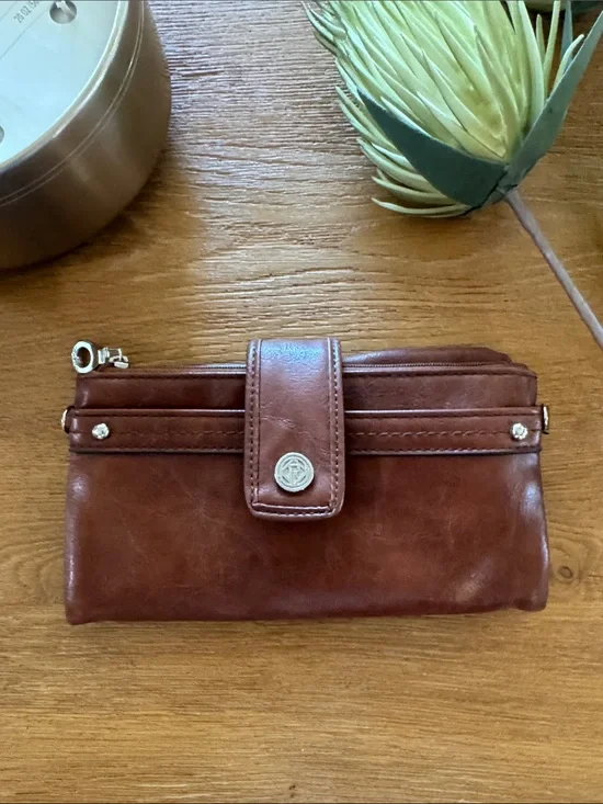 Brown Faux Leather Women's Wallet Clutch - Classic Zip & Snap Organizer