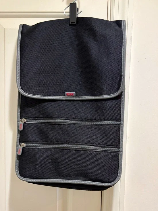 Tumi Black expandable bag with Gray Trim