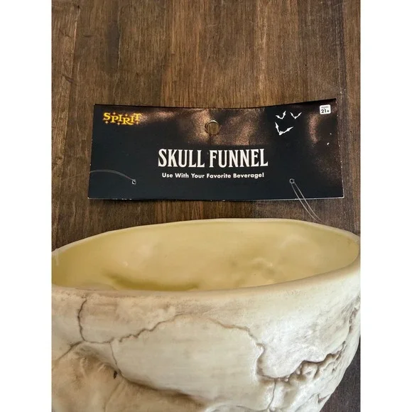 NWT Spirit Halloween Skull Funnel Beverage Bong Flexible Spine Bone Plastic