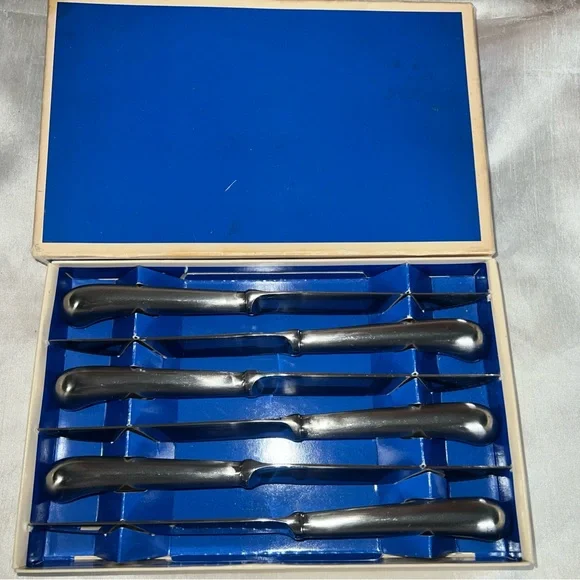 Vintage set of 6 Oxford Hall Stainless Steel Pistol Serrated Steak Knives -Japan