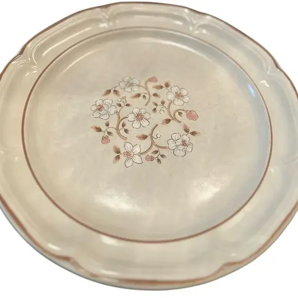 The Covington Edition Idlewild Dinner‎ Plates Cream Set 4 Vintage Cottagecore