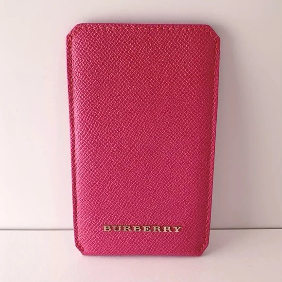 NWOT Burberry pink leather pouch
