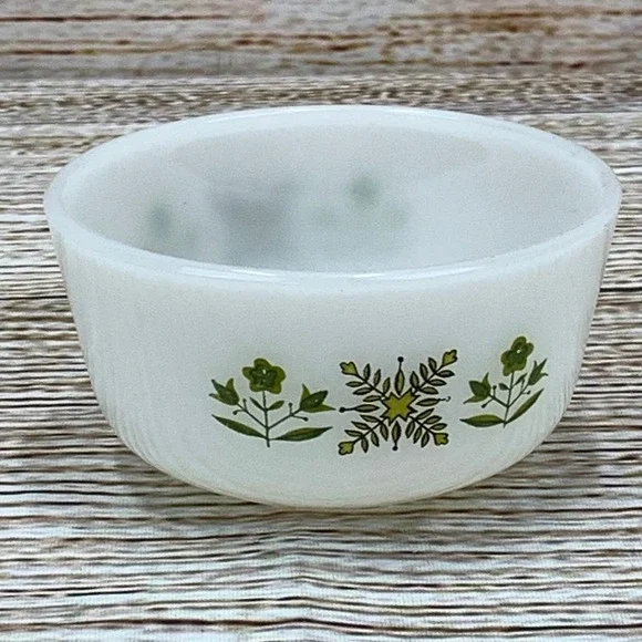 Vintage Anchor Hocking‎ Fire King Bowl Milk Glass Green Floral Ribbed Design